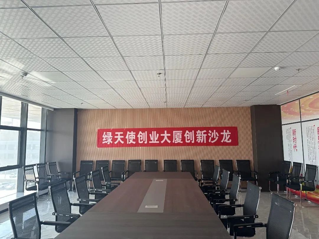 bf1db0cc54d03179fea5d45a758b88b.jpg 圖片